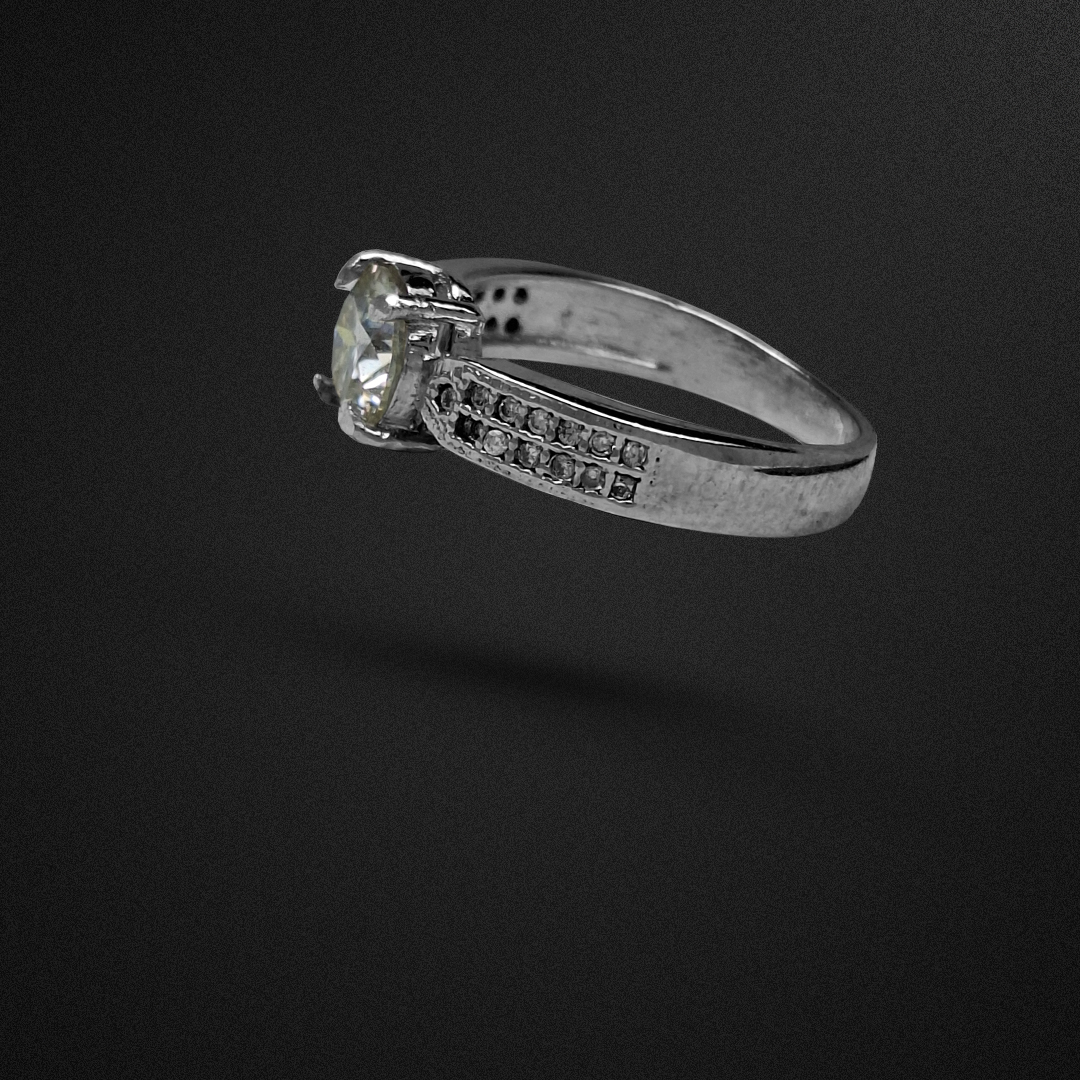 انگشتر نقره زنانه الماس روسی موزانایت رکاب مینیمال 