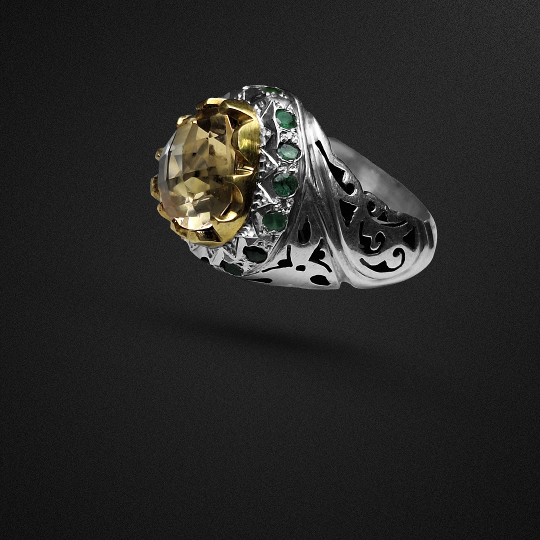 انگشتر نقره مردانه سیترین طبیعی مثلث فنسی کات مخراج زمرد