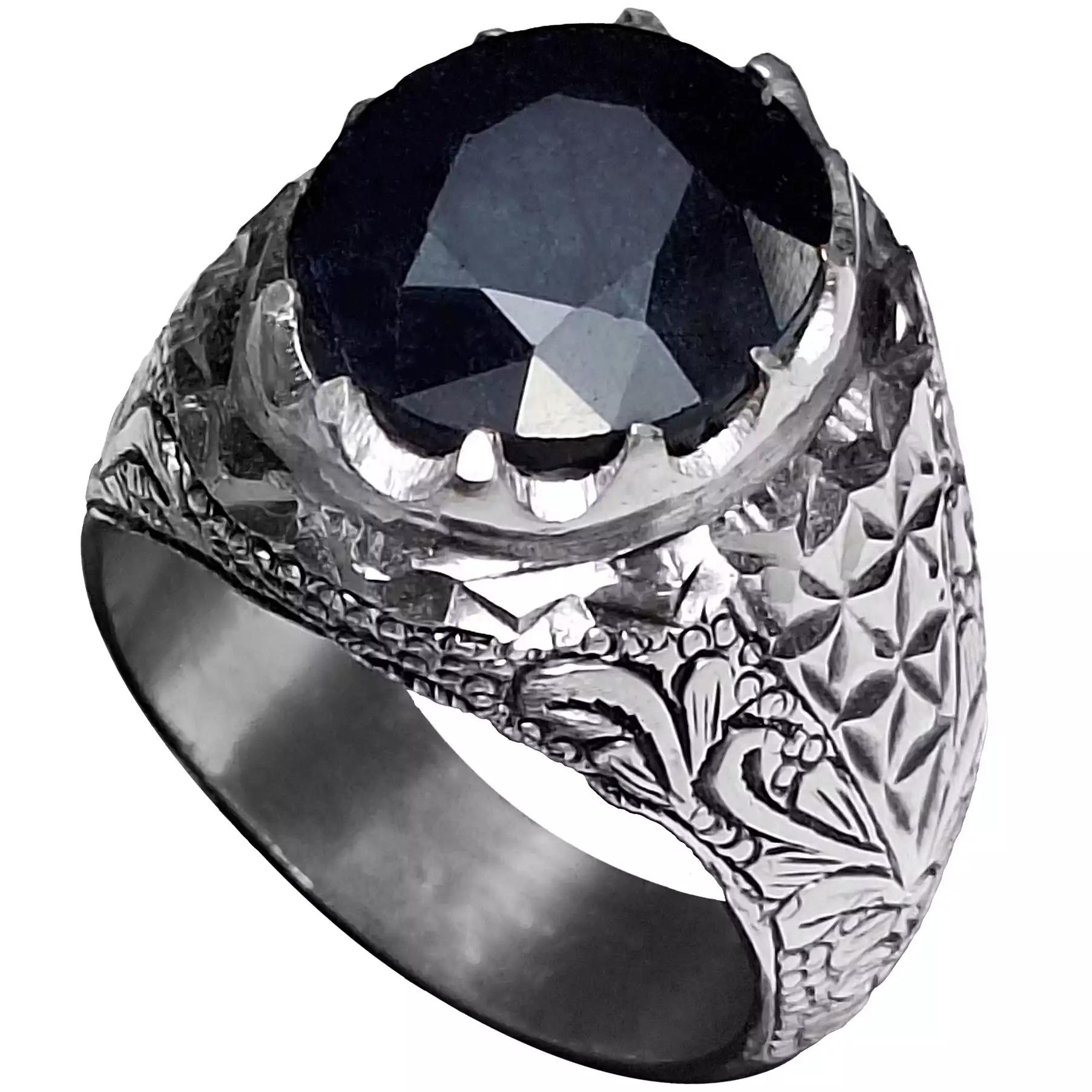 انگشتر نقره مردانه یاقوت کبود طبیعی آفریقایی قلمزنی