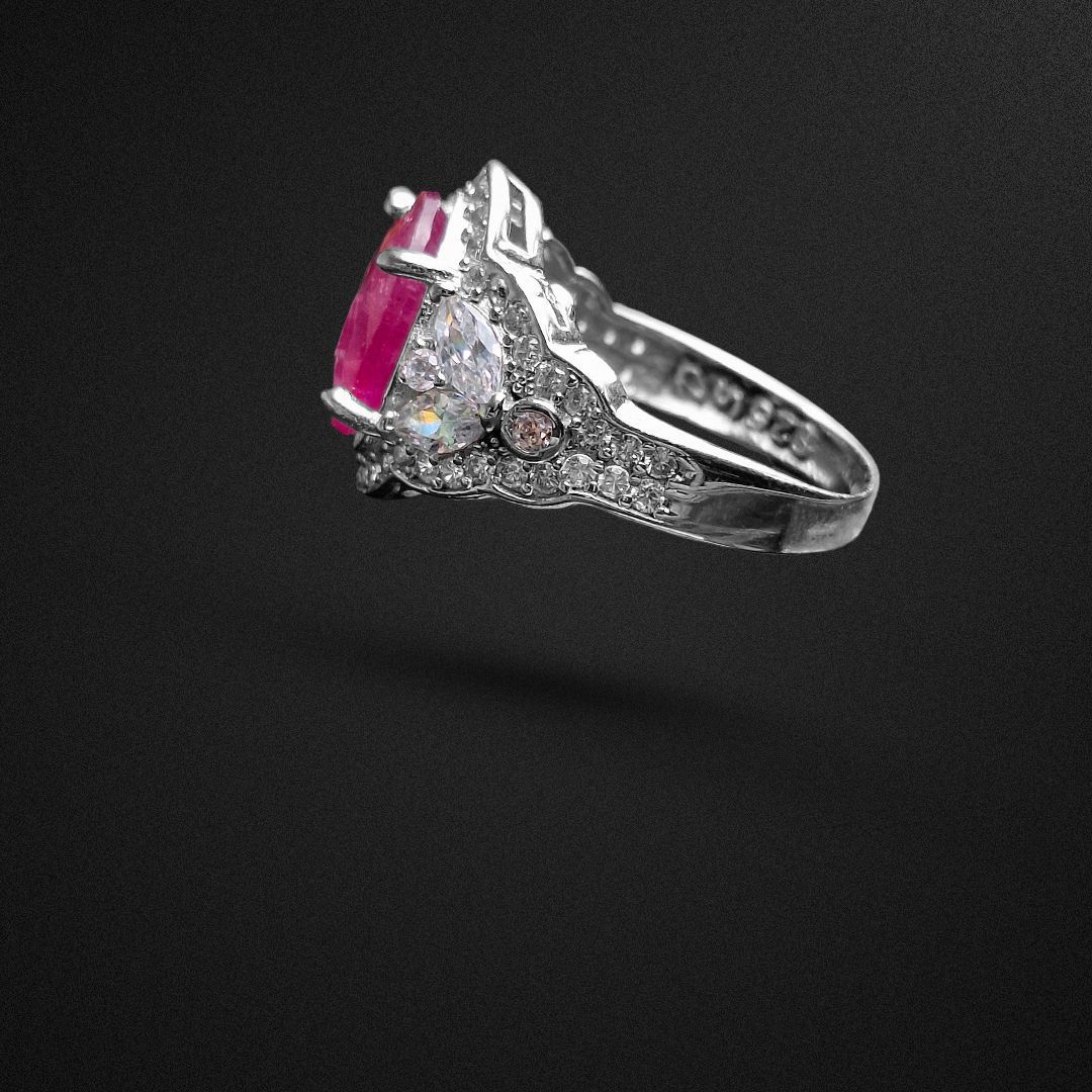 انگشتر نقره زنانه یاقوت سرخ آفریقایی بغل نگین