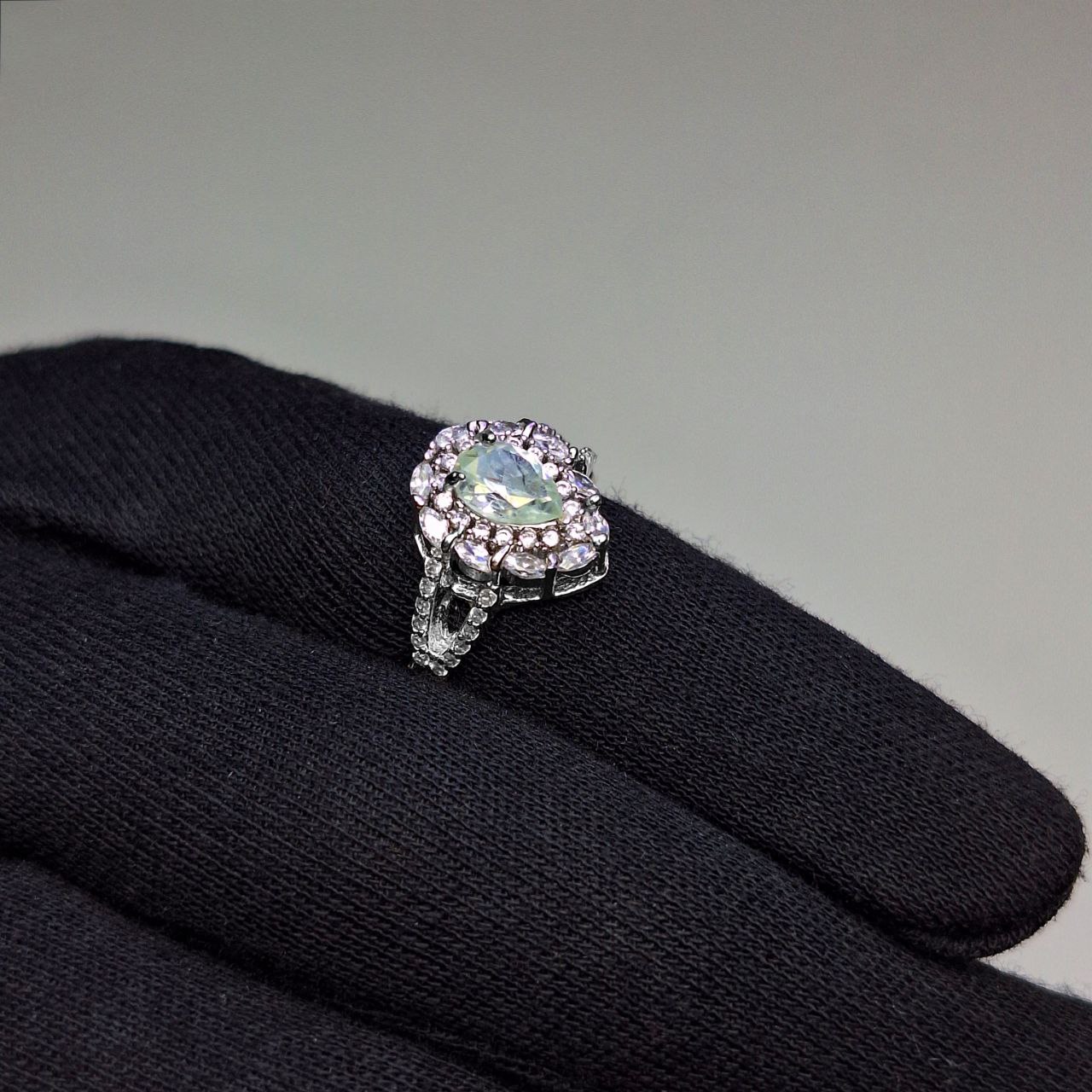 انگشتر نقره زنانه الماس روسی (موزانایت) تراش اشک