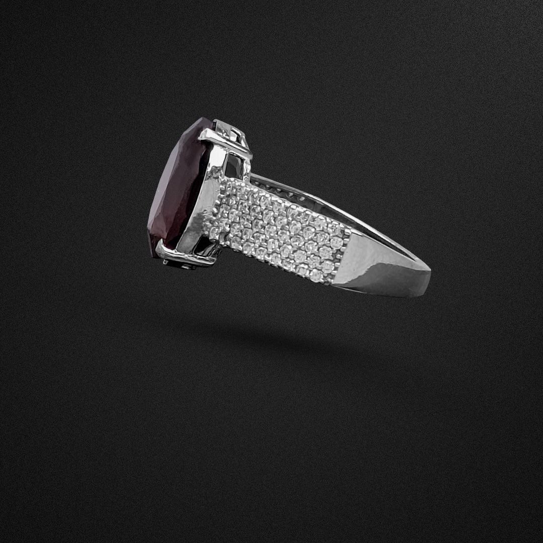 انگشتر نقره زنانه گارنت سرخ رکاب تمام مخراج برلیان‌کات