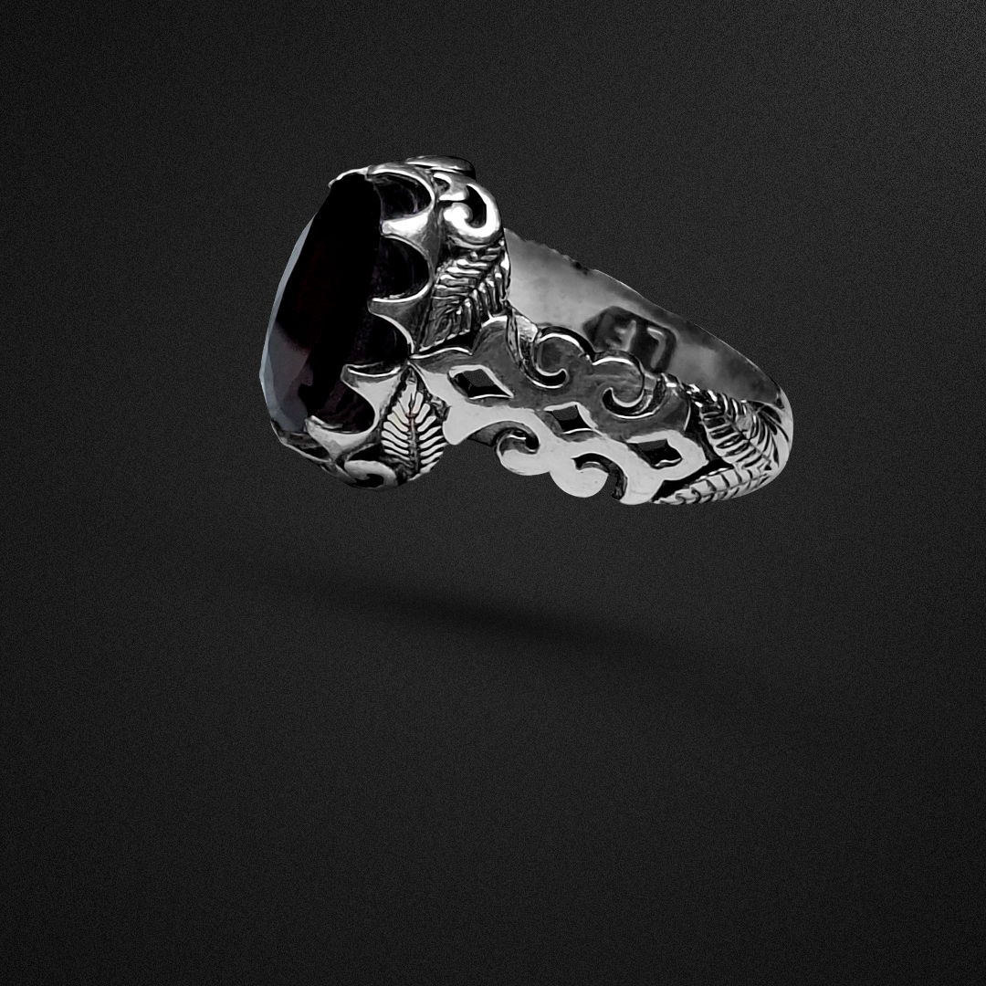 انگشتر نقره مردانه مدل گارنت طبیعی رکاب برگ‌دار