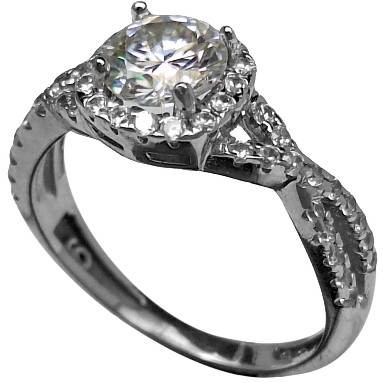 انگشتر نقره زنانه الماس روسی موزانایت مینیمال کروموزوم