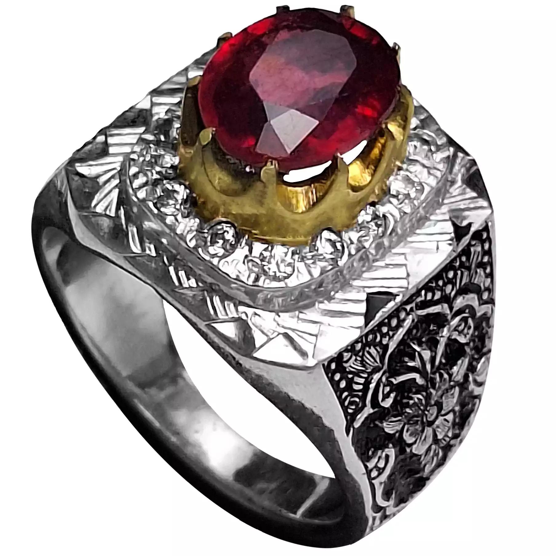 انگشتر نقره مردانه یاقوت طبیعی آفریقایی رکاب قلمزنی