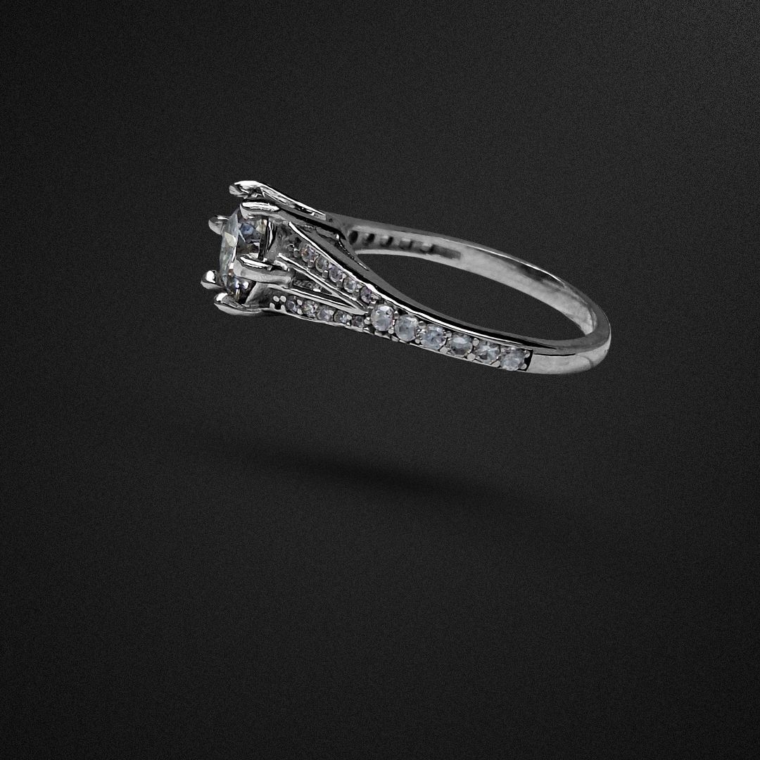 انگشتر نقره زنانه الماس روسی موزانایت مینیمال شش چنگ