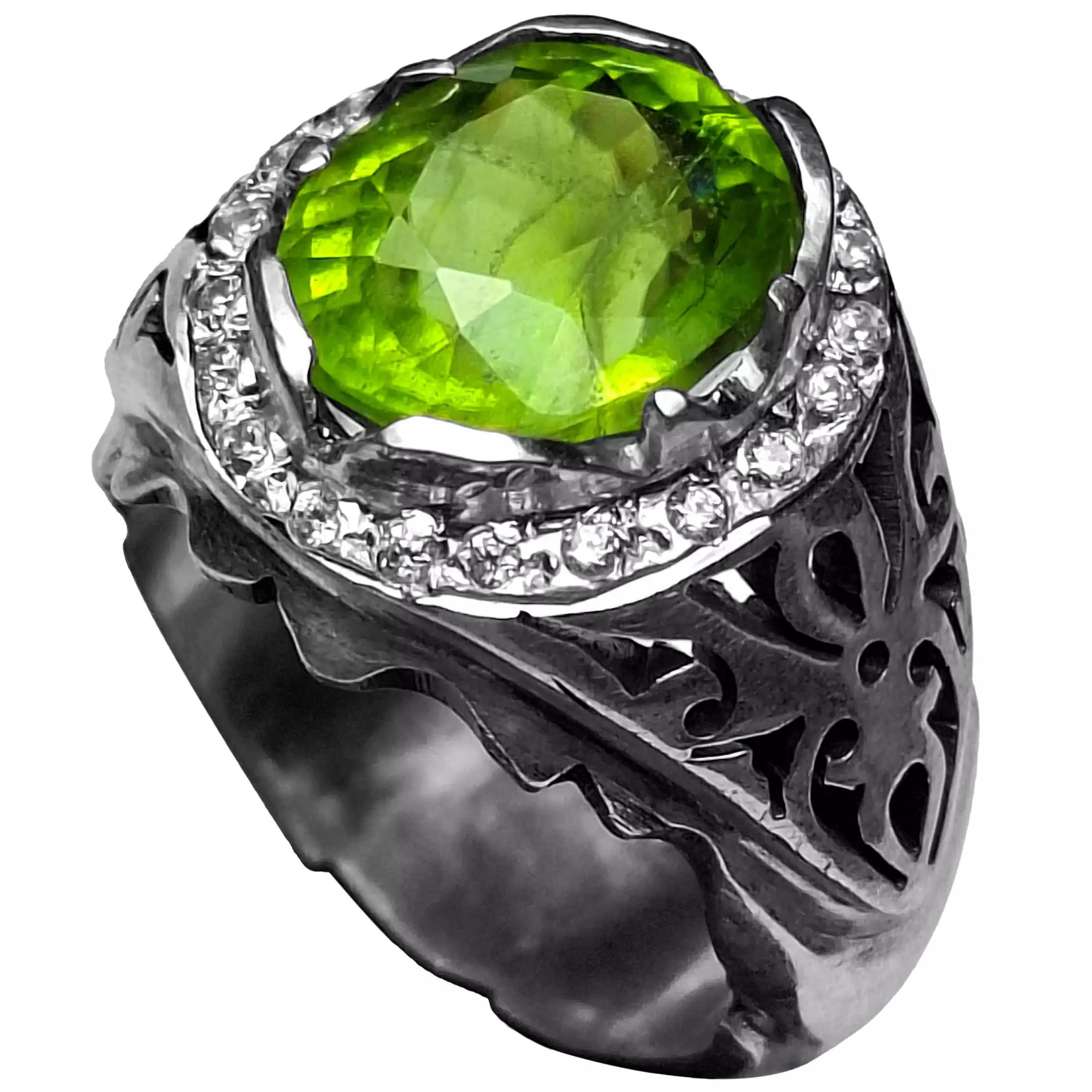 انگشتر نقره مردانه زبرجد آفریقایی شبکه‌کاری و مخراج کاری شده